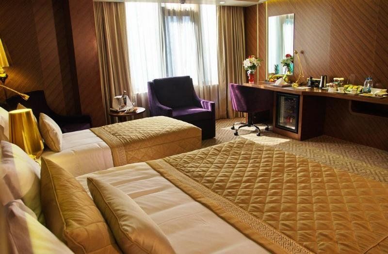 Zimmer Bosphorus Hotel 4*